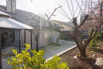 8621 Oldwoods Way, Sacramento, CA 95828 - Photo 29