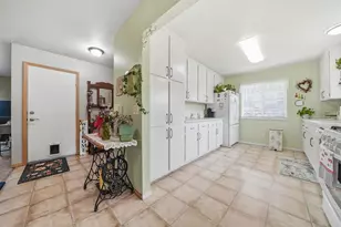 954 Port Ashton Ct, Galt, CA 95632 - Photo 9