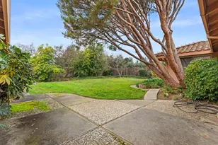 6140 Holstein Way, Sacramento, CA 95831 - Photo 37