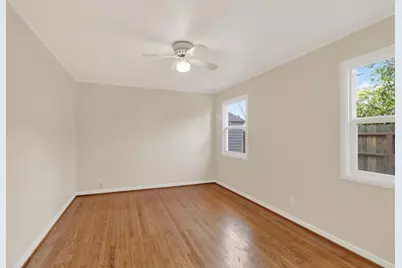 6390 Broadway, Sacramento, CA 95820 - Photo 31