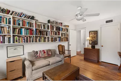 4651 Crestwood Way, Sacramento, CA 95822 - Photo 15