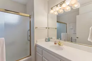 4651 Crestwood Way, Sacramento, CA 95822 - Photo 19