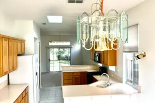 325 Savannah Ct, Roseville, CA 95747 - Photo 9