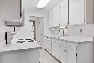 788 Woodside Ln, Sacramento, CA 95825 - Photo 11