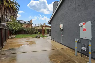 1017 Hamlet Court, Stockton, CA 95209 - Photo 53
