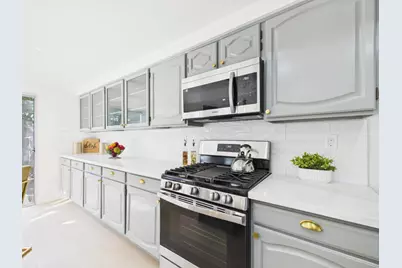 5912 Sawyer Circle, Sacramento, CA 95823 - Photo 17