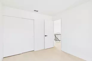 5912 Sawyer Cir, Sacramento, CA 95823 - Photo 43