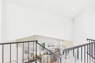 5912 Sawyer Cir, Sacramento, CA 95823 - Photo 39