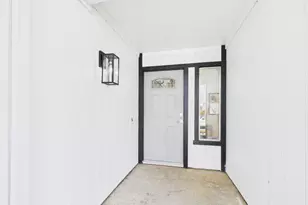 5912 Sawyer Cir, Sacramento, CA 95823 - Photo 3