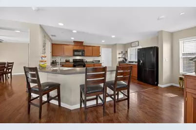 7467 Garden Ridge Way, Sacramento, CA 95829 - Photo 11