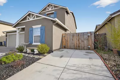 7467 Garden Ridge Way, Sacramento, CA 95829 - Photo 3