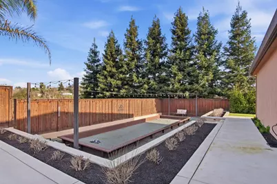 10407 Fox Borough Drive, Oakdale, CA 95361 - Photo 67