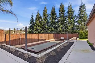 10407 Fox Borough Dr, Oakdale, CA 95361 - Photo 67