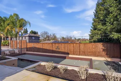 10407 Fox Borough Drive, Oakdale, CA 95361 - Photo 71