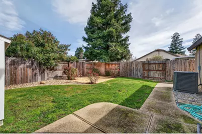 8725 Mesa Brook Way, Elk Grove, CA 95624 - Photo 21
