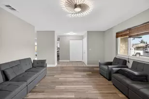 10185 Countryside Way, Sacramento, CA 95827 - Photo 5