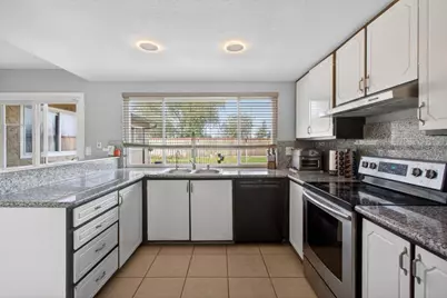 10185 Countryside Way, Sacramento, CA 95827 - Photo 13