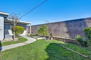 1609 55th St, Sacramento, CA 95819 - Photo 25