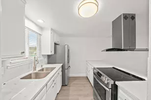 5696 Hillsdale Blvd, Sacramento, CA 95842 - Photo 1