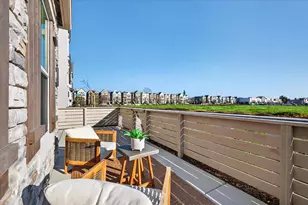 2367 Omaha Beach Ave, Sacramento, CA 95818 - Photo 7