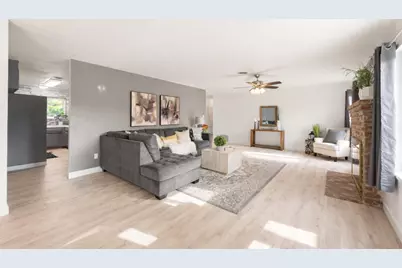 9012 Plaza Park Drive, Elk Grove, CA 95624 - Photo 3