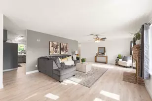 9012 Plaza Park Dr, Elk Grove, CA 95624 - Photo 3