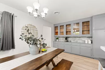 9012 Plaza Park Drive, Elk Grove, CA 95624 - Photo 13