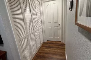 7322 Yorktown Pl, Sacramento, CA 95842 - Photo 9