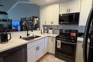 7322 Yorktown Pl, Sacramento, CA 95842 - Photo 11