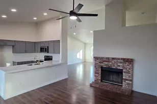 1680 Michele Way, Escalon, CA 95320 - Photo 13