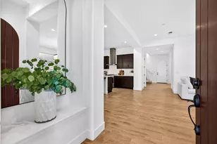 3220 Crocker Dr, Sacramento, CA 95818 - Photo 7