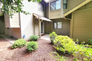 2130 University Park Dr, Sacramento, CA 95825 - Photo 3