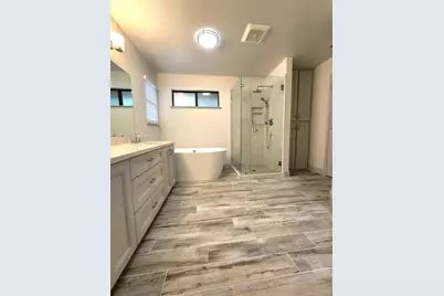 2130 University Park Drive, Sacramento, CA 95825 - Photo 11