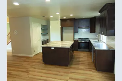 239 Fairwood Drive, Oakdale, CA 95361 - Photo 5