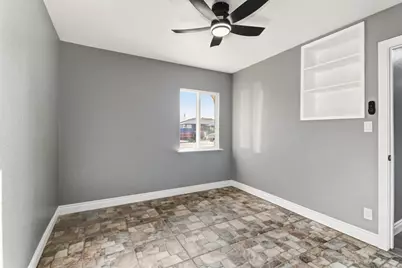 729 Las Palmas Avenue, Sacramento, CA 95815 - Photo 29