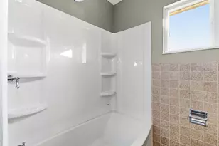 729 Las Palmas Ave, Sacramento, CA 95815 - Photo 31