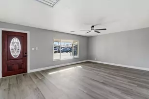 729 Las Palmas Ave, Sacramento, CA 95815 - Photo 3