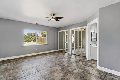 729 Las Palmas Avenue, Sacramento, CA 95815 - Photo 21