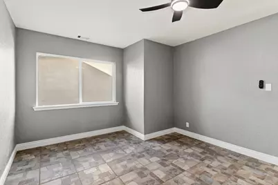 729 Las Palmas Avenue, Sacramento, CA 95815 - Photo 33