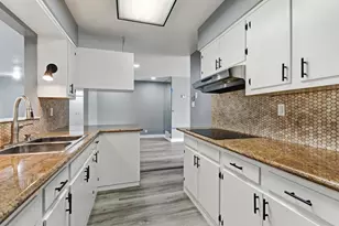 729 Las Palmas Ave, Sacramento, CA 95815 - Photo 11