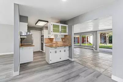 729 Las Palmas Avenue, Sacramento, CA 95815 - Photo 7