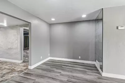 729 Las Palmas Avenue, Sacramento, CA 95815 - Photo 13