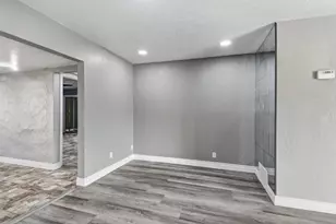 729 Las Palmas Ave, Sacramento, CA 95815 - Photo 13