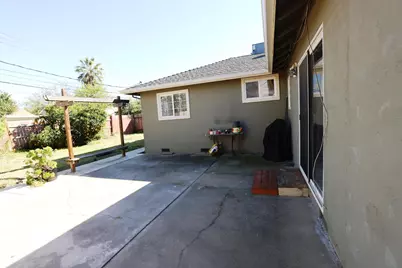 5413 Ontario Street, Sacramento, CA 95820 - Photo 37