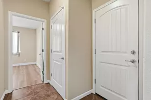 9558 Alder Creek Dr, Sacramento, CA 95829 - Photo 5