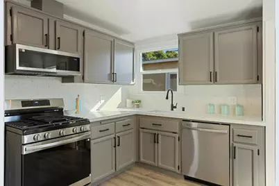 9415 Cherry Street, Oakland, CA 94603 - Photo 7