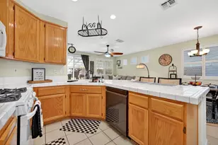 1605 Gateway Dr, West Sacramento, CA 95691 - Photo 19