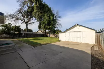 153 Almond Avenue, Turlock, CA 95380 - Photo 25