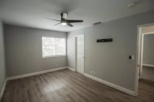 9101 Newhall Dr, Sacramento, CA 95826 - Photo 19