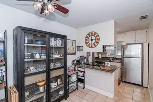 9101 Newhall Dr, Sacramento, CA 95826 - Photo 13